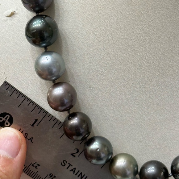 🌟 Tahitian Pearl Necklace | 12mm-15mm | 18” Strand | Sterling Silver Clasp 🌟 - Picture 4 of 13